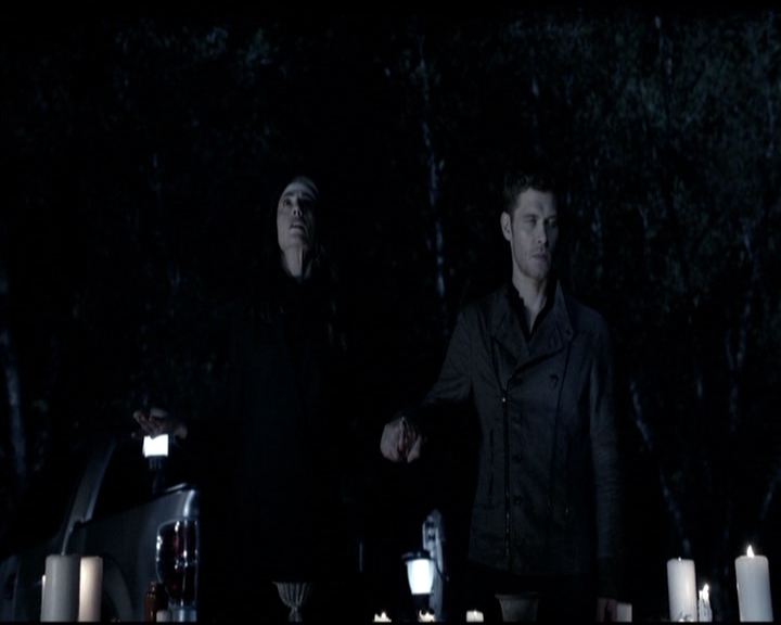 VampireDiariesWorld_dot_nl-TheOriginals_2x22AshesToAshes0072.jpg