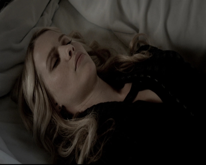 VampireDiariesWorld_dot_nl-TheOriginals_2x22AshesToAshes0203.jpg