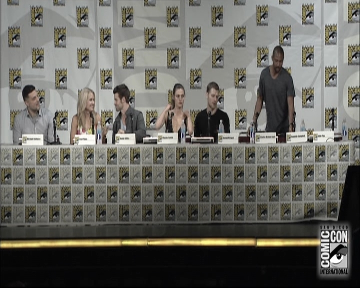 VampireDiariesWorld-dot-nl_TheOriginals-S3SanDiegoComicCon2014Panel0052.jpg