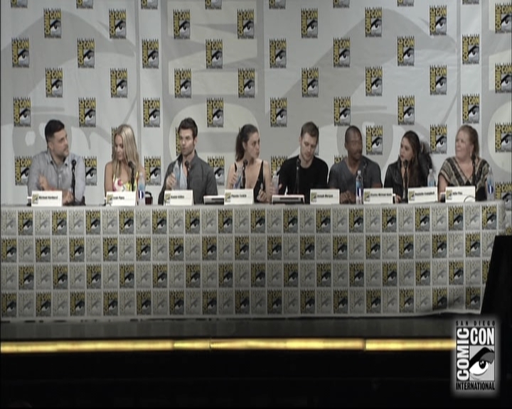 VampireDiariesWorld-dot-nl_TheOriginals-S3SanDiegoComicCon2014Panel0066.jpg
