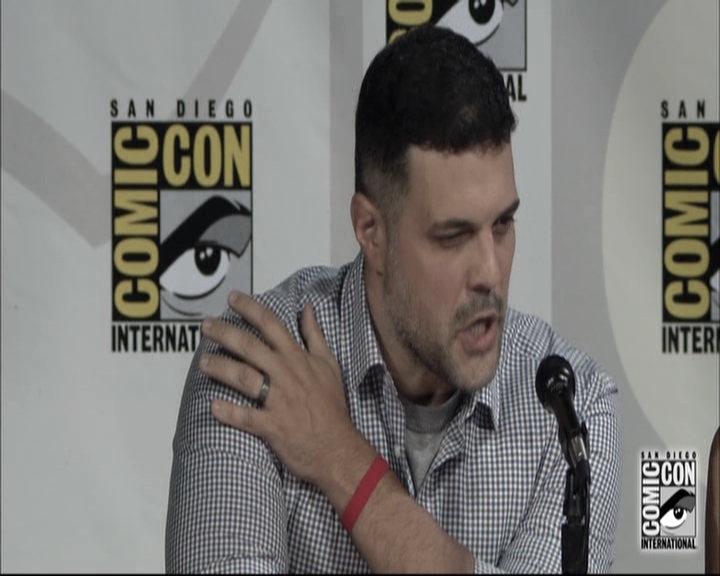 VampireDiariesWorld-dot-nl_TheOriginals-S3SanDiegoComicCon2014Panel0096.jpg
