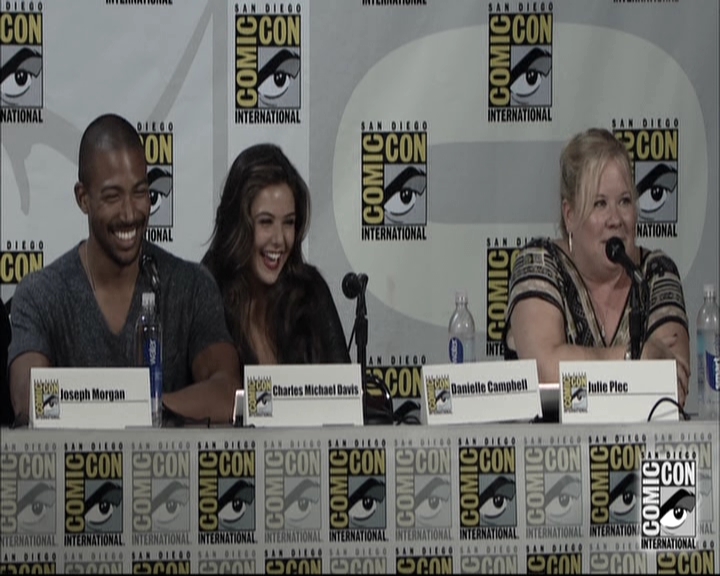 VampireDiariesWorld-dot-nl_TheOriginals-S3SanDiegoComicCon2014Panel0885.jpg