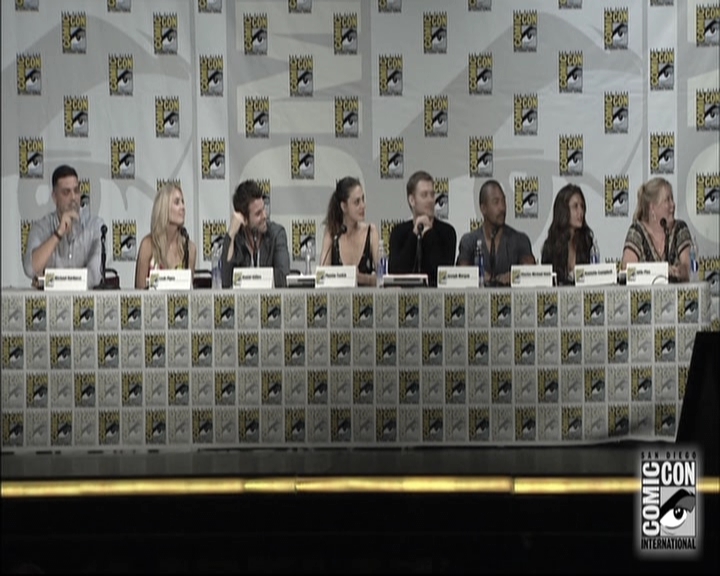 VampireDiariesWorld-dot-nl_TheOriginals-S3SanDiegoComicCon2014Panel1050.jpg