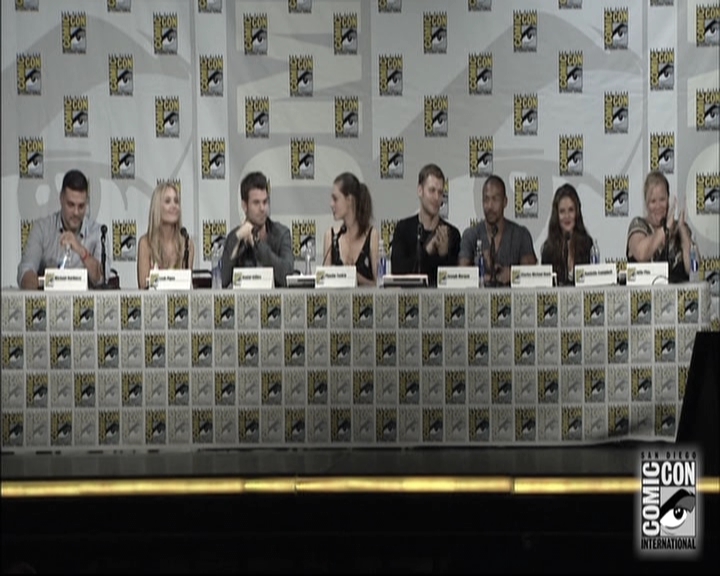 VampireDiariesWorld-dot-nl_TheOriginals-S3SanDiegoComicCon2014Panel1055.jpg