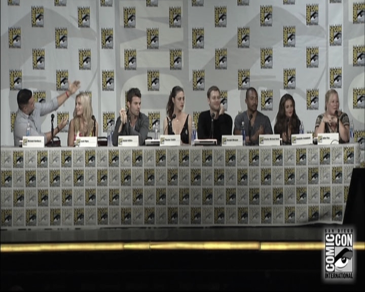 VampireDiariesWorld-dot-nl_TheOriginals-S3SanDiegoComicCon2014Panel1058.jpg