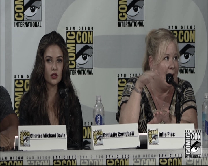 VampireDiariesWorld-dot-nl_TheOriginals-S3SanDiegoComicCon2014Panel1073.jpg
