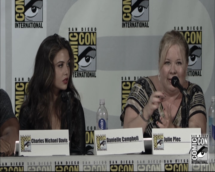 VampireDiariesWorld-dot-nl_TheOriginals-S3SanDiegoComicCon2014Panel1077.jpg
