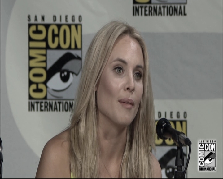 VampireDiariesWorld-dot-nl_TheOriginals-S3SanDiegoComicCon2014Panel1173.jpg