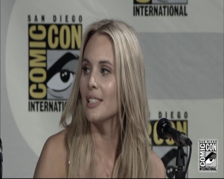 VampireDiariesWorld-dot-nl_TheOriginals-S3SanDiegoComicCon2014Panel1176.jpg