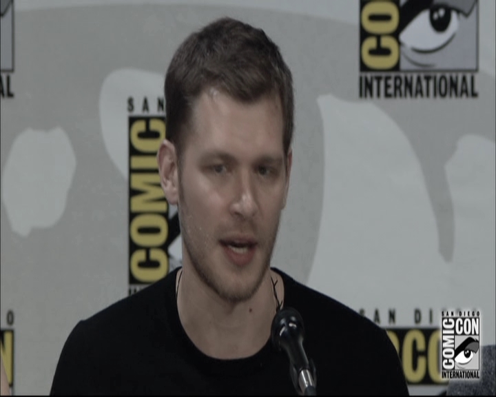 VampireDiariesWorld-dot-nl_TheOriginals-S3SanDiegoComicCon2014Panel1242.jpg