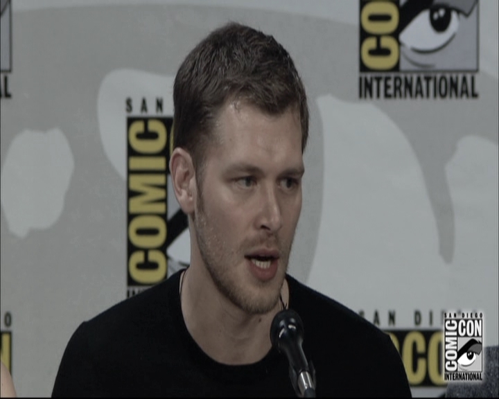 VampireDiariesWorld-dot-nl_TheOriginals-S3SanDiegoComicCon2014Panel1254.jpg