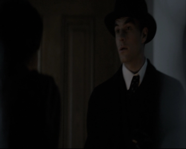 VampireDiariesWorld-dot-nl_TheOriginals-S3TheAwakeningsWebSeries-LockedIn0016.jpg