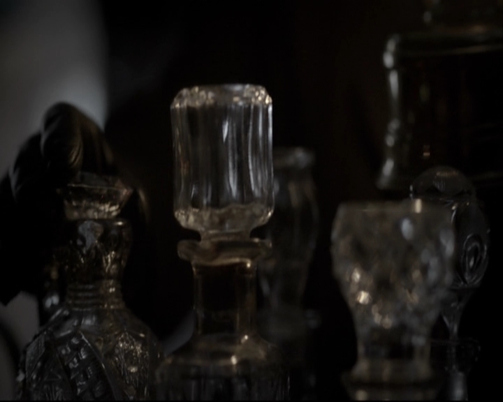 VampireDiariesWorld-dot-nl_TheOriginals-S3TheAwakeningsWebSeries-LockedIn0035.jpg