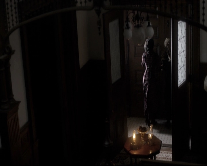 VampireDiariesWorld-dot-nl_TheOriginals-S3TheAwakeningsWebSeries-LockedIn0078.jpg