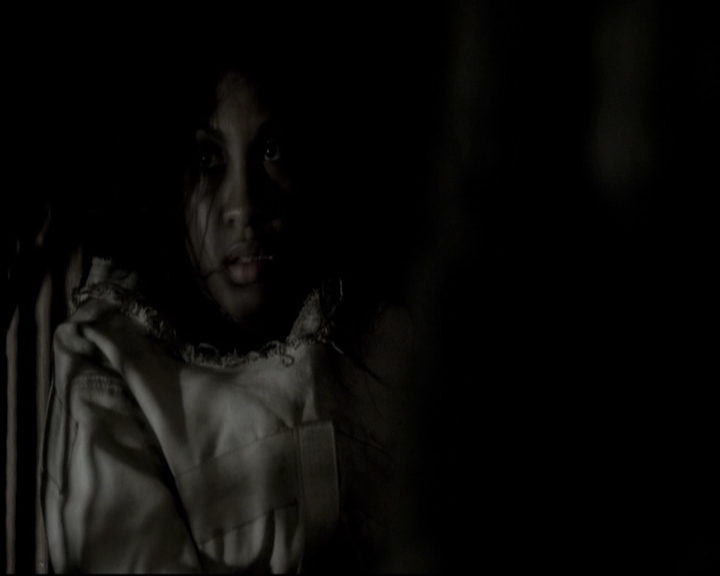 VampireDiariesWorld-dot-nl_TheOriginals-S3TheAwakeningsWebSeries-LockedIn0099.jpg