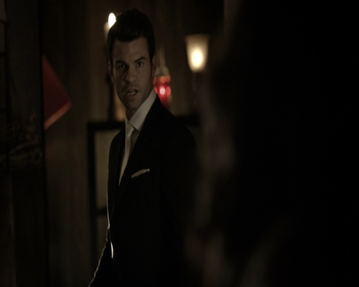 VampireDiariesWorld-dot-nl_TheOriginals-S3TheOriginalsAlwaysAndForever0001.jpg