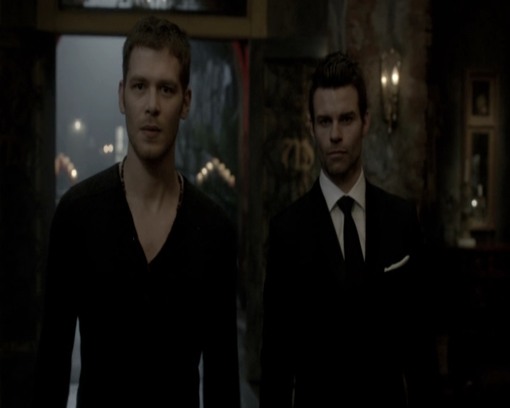 VampireDiariesWorld-dot-nl_TheOriginals-S3TheOriginalsAlwaysAndForever0025.jpg