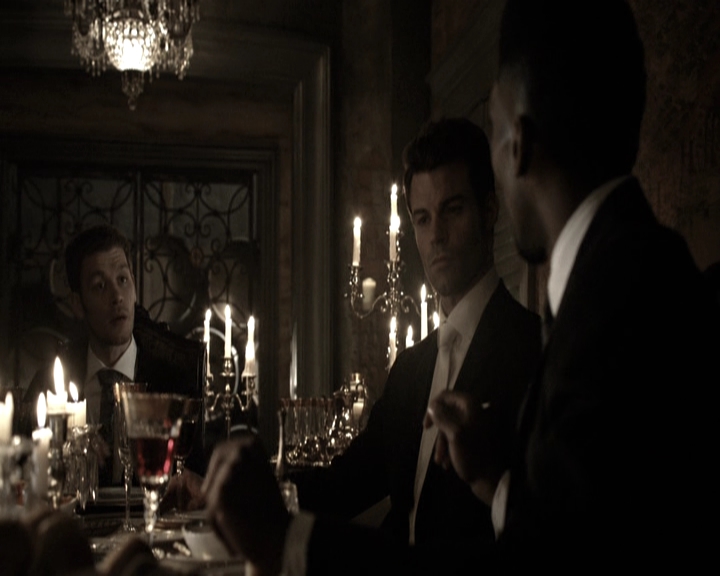 VampireDiariesWorld-dot-nl_TheOriginals-S3TheOriginalsAlwaysAndForever0222.jpg