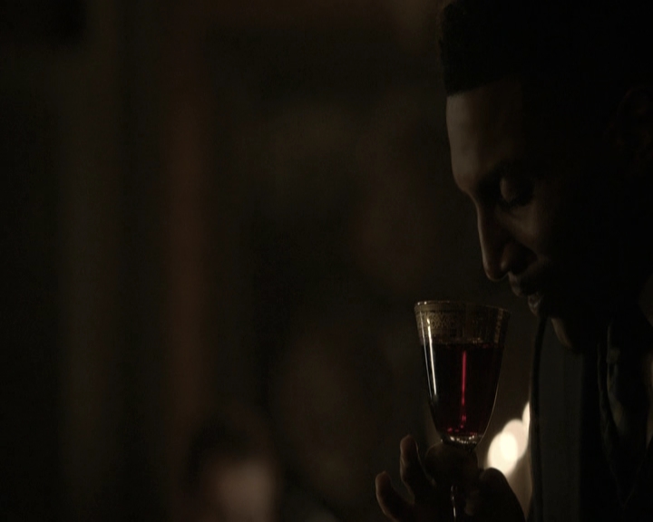 VampireDiariesWorld-dot-nl_TheOriginals-S3TheOriginalsAlwaysAndForever0298.jpg