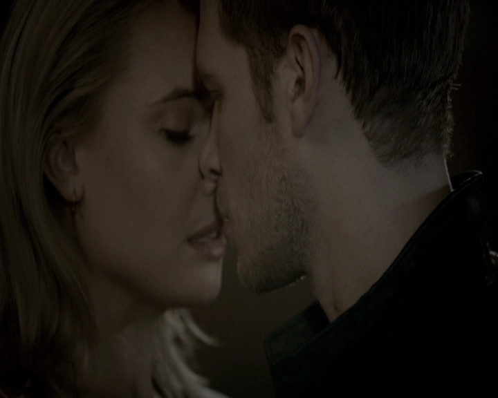 VampireDiariesWorld-dot-nl_TheOriginals-S3TheOriginalsAlwaysAndForever0376.jpg