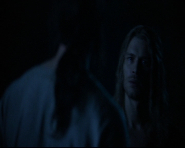 VampireDiariesWorld-dot-nl_TheOriginals_3x01ForTheMillemnium0107.jpg