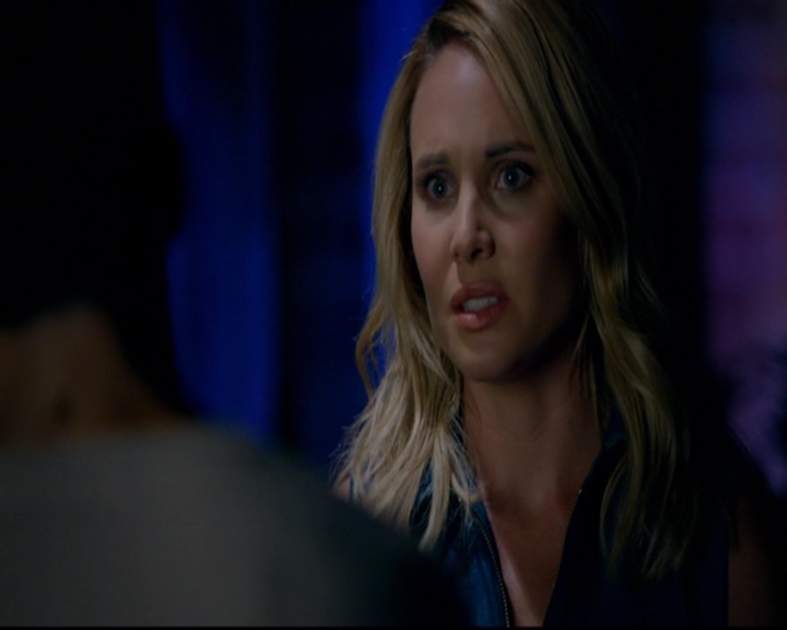 VampireDiariesWorld-dot-nl_TheOriginals_3x01ForTheMillemnium0693.jpg