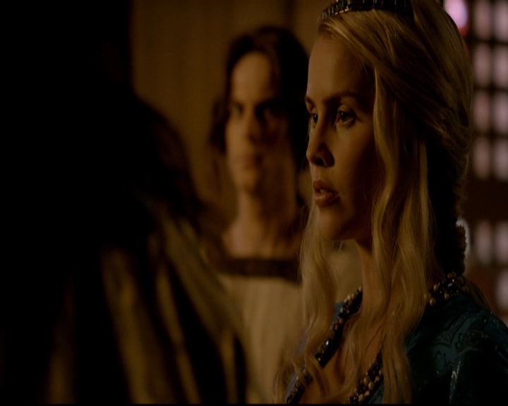 VampireDiariesWorld-dot-nl_TheOriginals_3x01ForTheMillemnium1091.jpg