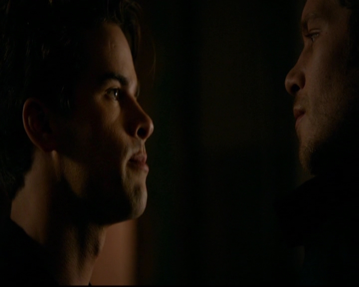 VampireDiariesWorld-dot-nl_TheOriginals_3x01ForTheMillemnium1347.jpg