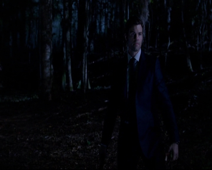 VampireDiariesWorld-dot-nl_TheOriginals_3x01ForTheMillemnium1603.jpg