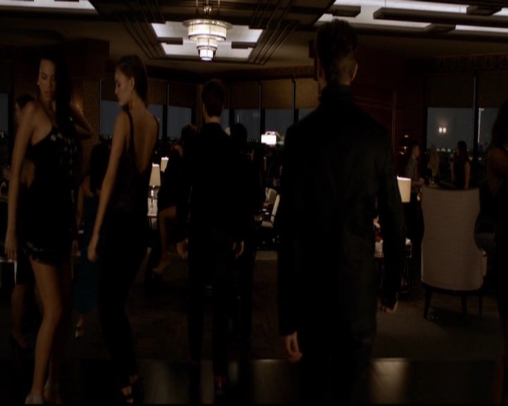 VampireDiariesWorld-dot-nl_TheOriginals_3x01ForTheMillemnium1663.jpg