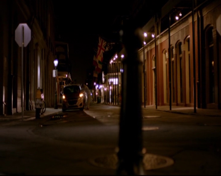 VampireDiariesWorld-dot-nl_TheOriginals_3x01ForTheMillemnium2228.jpg
