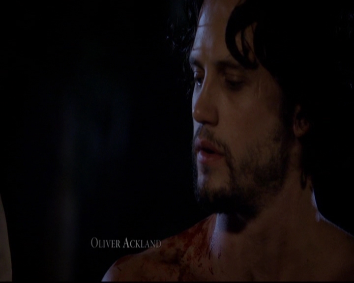 VampireDiariesWorld-dot-nl_TheOriginals_3x02YouHungTheMoon0157.jpg
