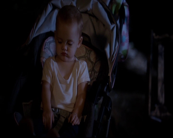VampireDiariesWorld-dot-nl_TheOriginals_3x02YouHungTheMoon0161.jpg