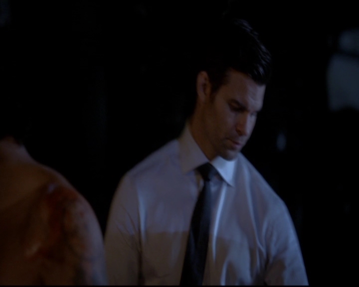VampireDiariesWorld-dot-nl_TheOriginals_3x02YouHungTheMoon0167.jpg