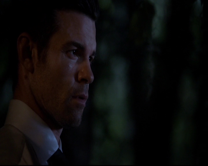 VampireDiariesWorld-dot-nl_TheOriginals_3x02YouHungTheMoon0177.jpg