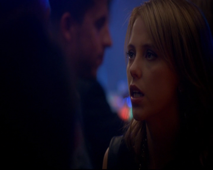 VampireDiariesWorld-dot-nl_TheOriginals_3x02YouHungTheMoon0220.jpg