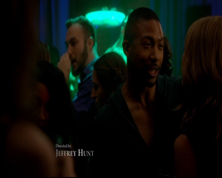 VampireDiariesWorld-dot-nl_TheOriginals_3x02YouHungTheMoon0227.jpg