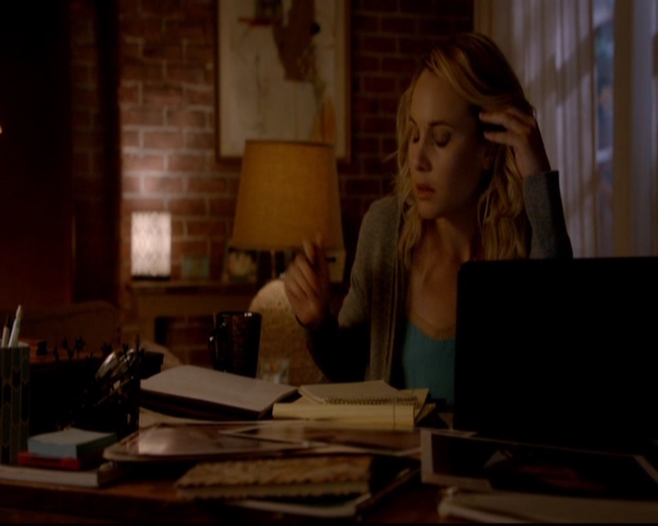 VampireDiariesWorld-dot-nl_TheOriginals_3x02YouHungTheMoon0245.jpg