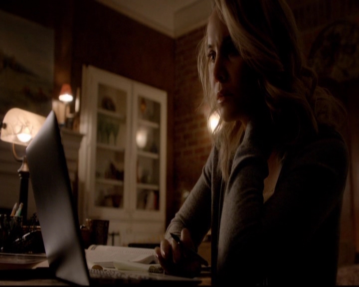 VampireDiariesWorld-dot-nl_TheOriginals_3x02YouHungTheMoon0305.jpg VampireDiariesWorld-dot-nl_TheOriginals_3x02YouHungTheMoon0305.jpg