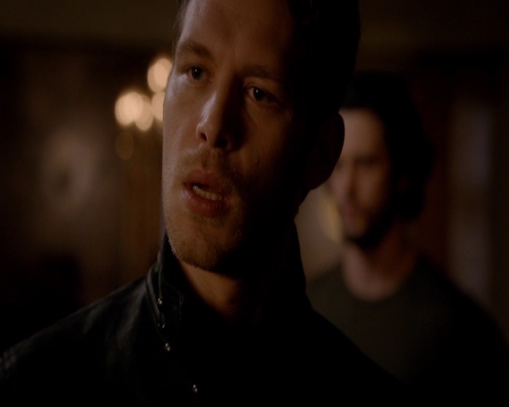 VampireDiariesWorld-dot-nl_TheOriginals_3x02YouHungTheMoon0434.jpg