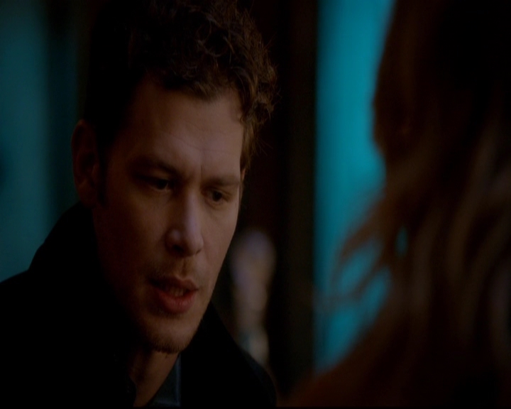 VampireDiariesWorld-dot-nl_TheOriginals_3x02YouHungTheMoon0541.jpg