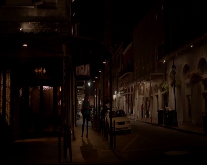 VampireDiariesWorld-dot-nl_TheOriginals_3x02YouHungTheMoon0701.jpg