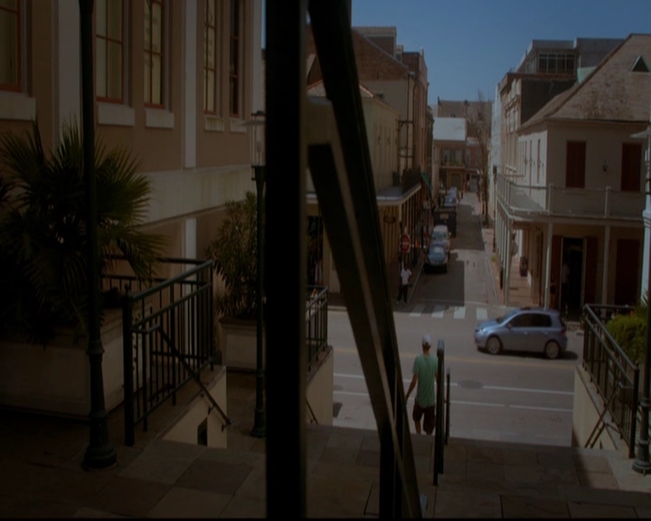 VampireDiariesWorld-dot-nl_TheOriginals_3x02YouHungTheMoon1060.jpg VampireDiariesWorld-dot-nl_TheOriginals_3x02YouHungTheMoon1060.jpg