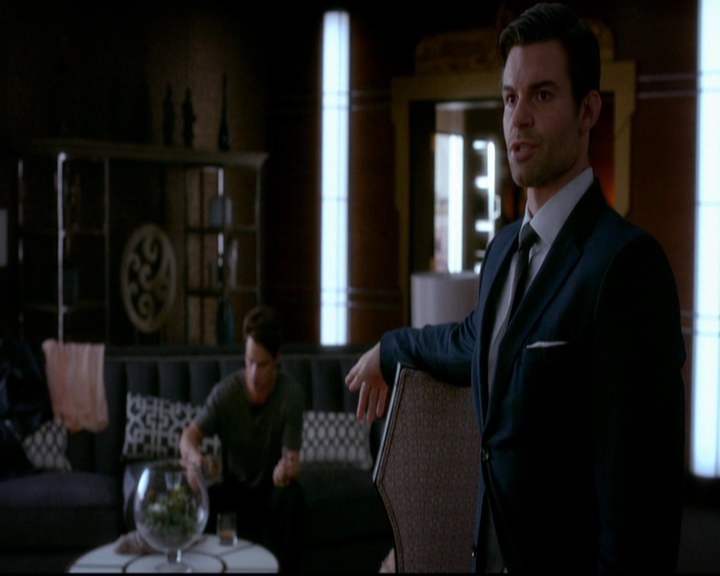 VampireDiariesWorld-dot-nl_TheOriginals_3x02YouHungTheMoon1078.jpg VampireDiariesWorld-dot-nl_TheOriginals_3x02YouHungTheMoon1078.jpg