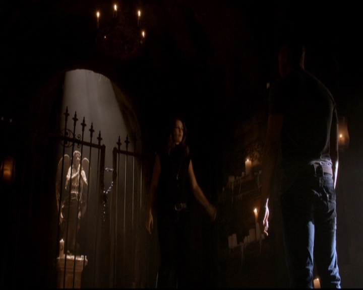VampireDiariesWorld-dot-nl_TheOriginals_3x02YouHungTheMoon1177.jpg