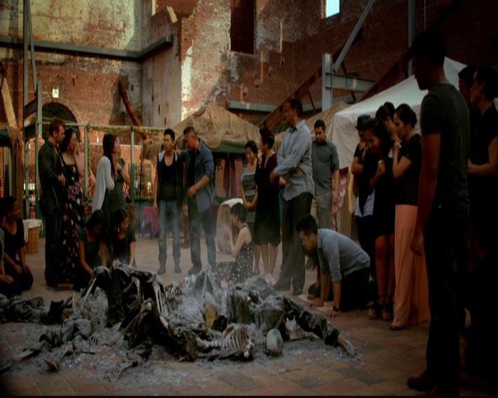 VampireDiariesWorld-dot-nl_TheOriginals_3x02YouHungTheMoon1196.jpg VampireDiariesWorld-dot-nl_TheOriginals_3x02YouHungTheMoon1196.jpg