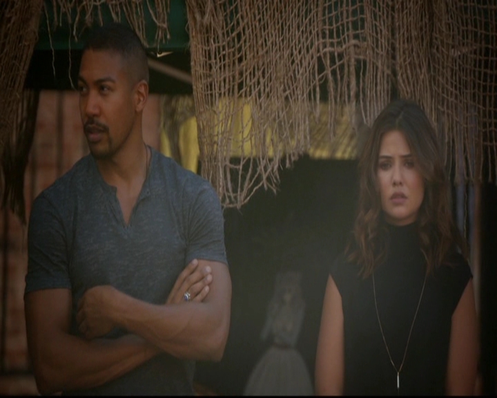 VampireDiariesWorld-dot-nl_TheOriginals_3x02YouHungTheMoon1206.jpg VampireDiariesWorld-dot-nl_TheOriginals_3x02YouHungTheMoon1206.jpg