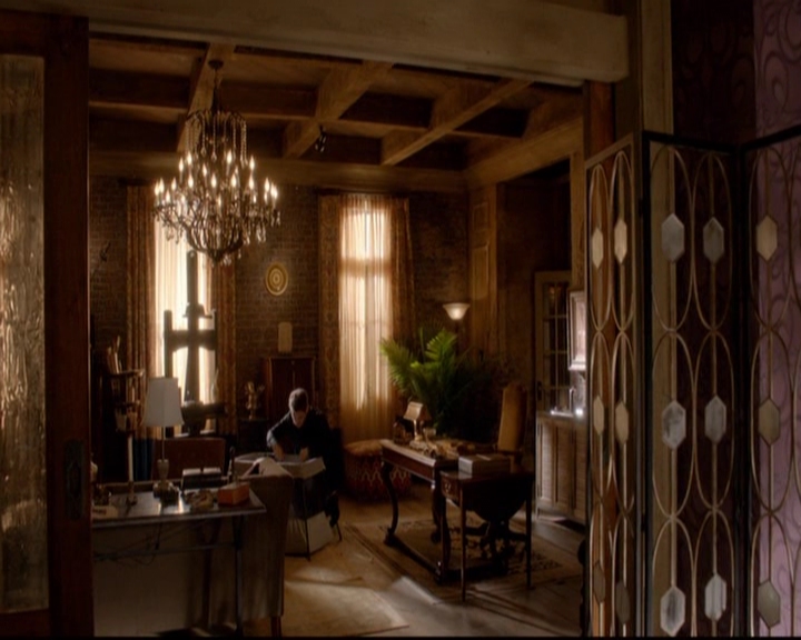 VampireDiariesWorld-dot-nl_TheOriginals_3x02YouHungTheMoon1212.jpg
