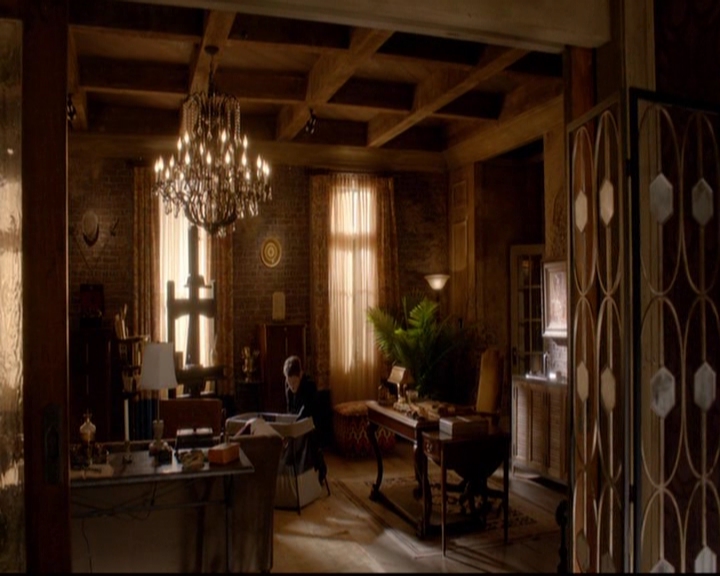 VampireDiariesWorld-dot-nl_TheOriginals_3x02YouHungTheMoon1214.jpg VampireDiariesWorld-dot-nl_TheOriginals_3x02YouHungTheMoon1214.jpg