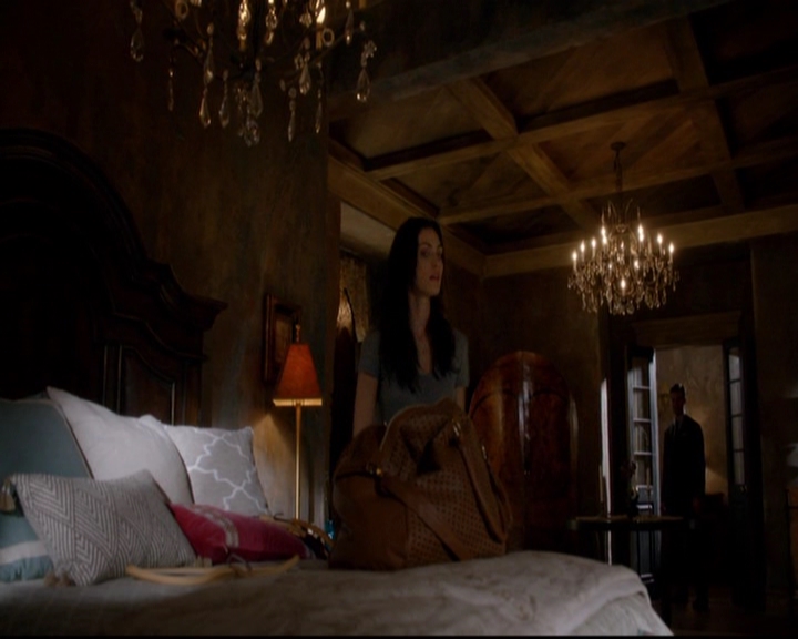 VampireDiariesWorld-dot-nl_TheOriginals_3x02YouHungTheMoon1693.jpg VampireDiariesWorld-dot-nl_TheOriginals_3x02YouHungTheMoon1693.jpg